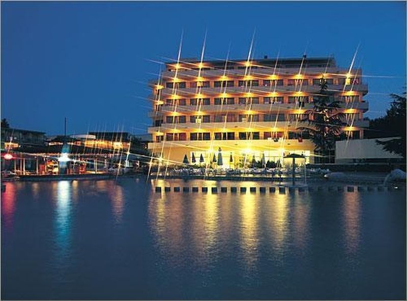 Continental Park Hotel Slantchev Briag Extérieur photo