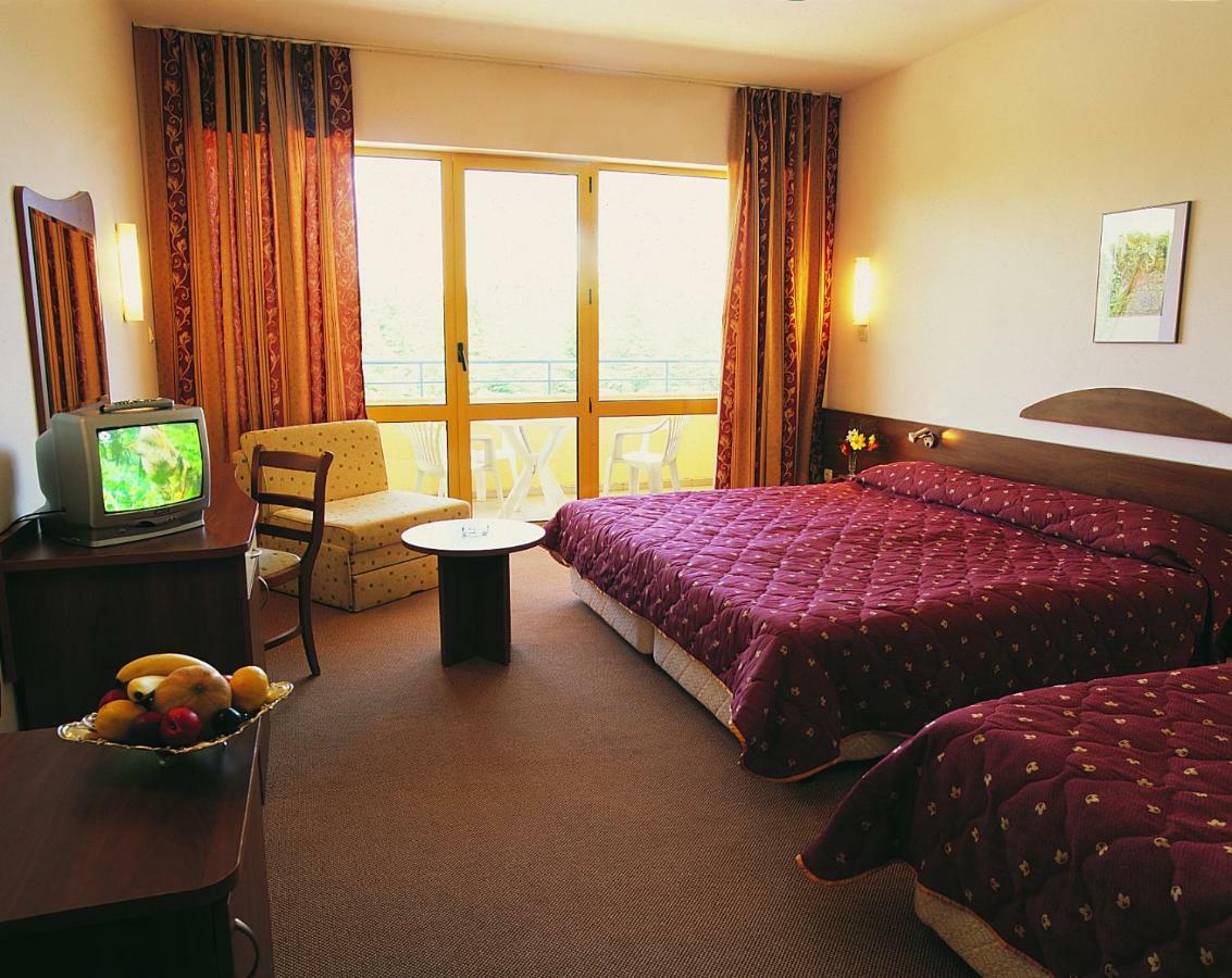 Continental Park Hotel Slantchev Briag Extérieur photo
