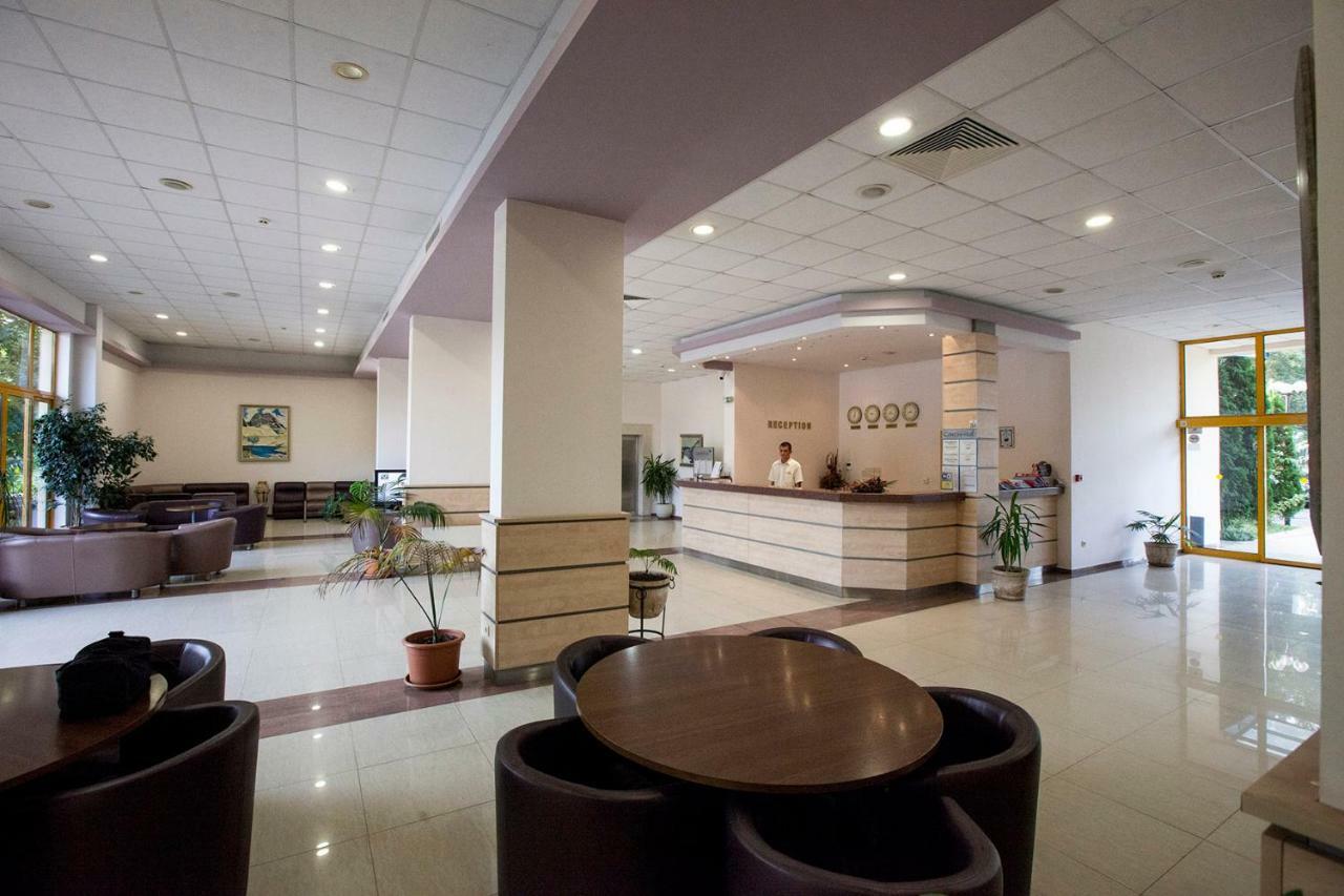 Continental Park Hotel Slantchev Briag Extérieur photo